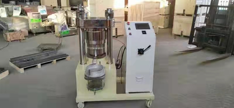 Hydraulic oil press machine